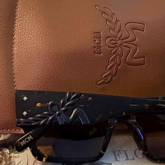 MCM Black and Brown Tortoise Sunglasses with  Branded Carrying Case - Picture 10 of 11